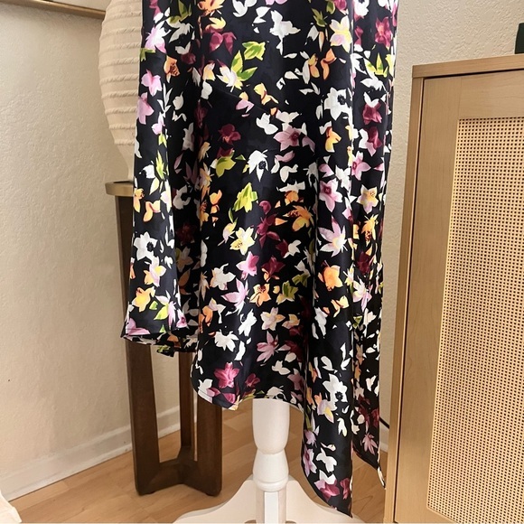 EQUIPMENT Femme Tira Sleeveless Floral‎ Print Silk Dress Asymmetrical Hem Size S - Picture 4 of 11